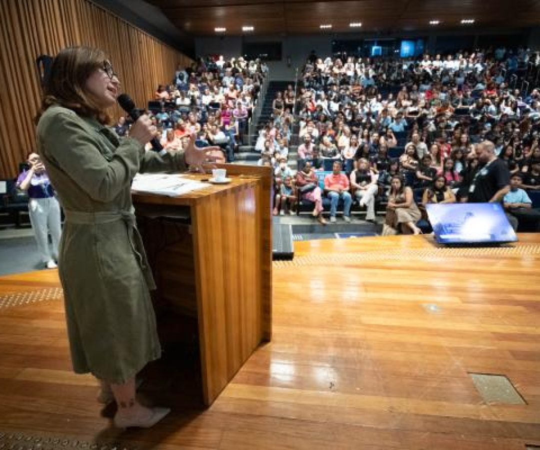 CLDF premia projetos que promovem saúde nas escolas