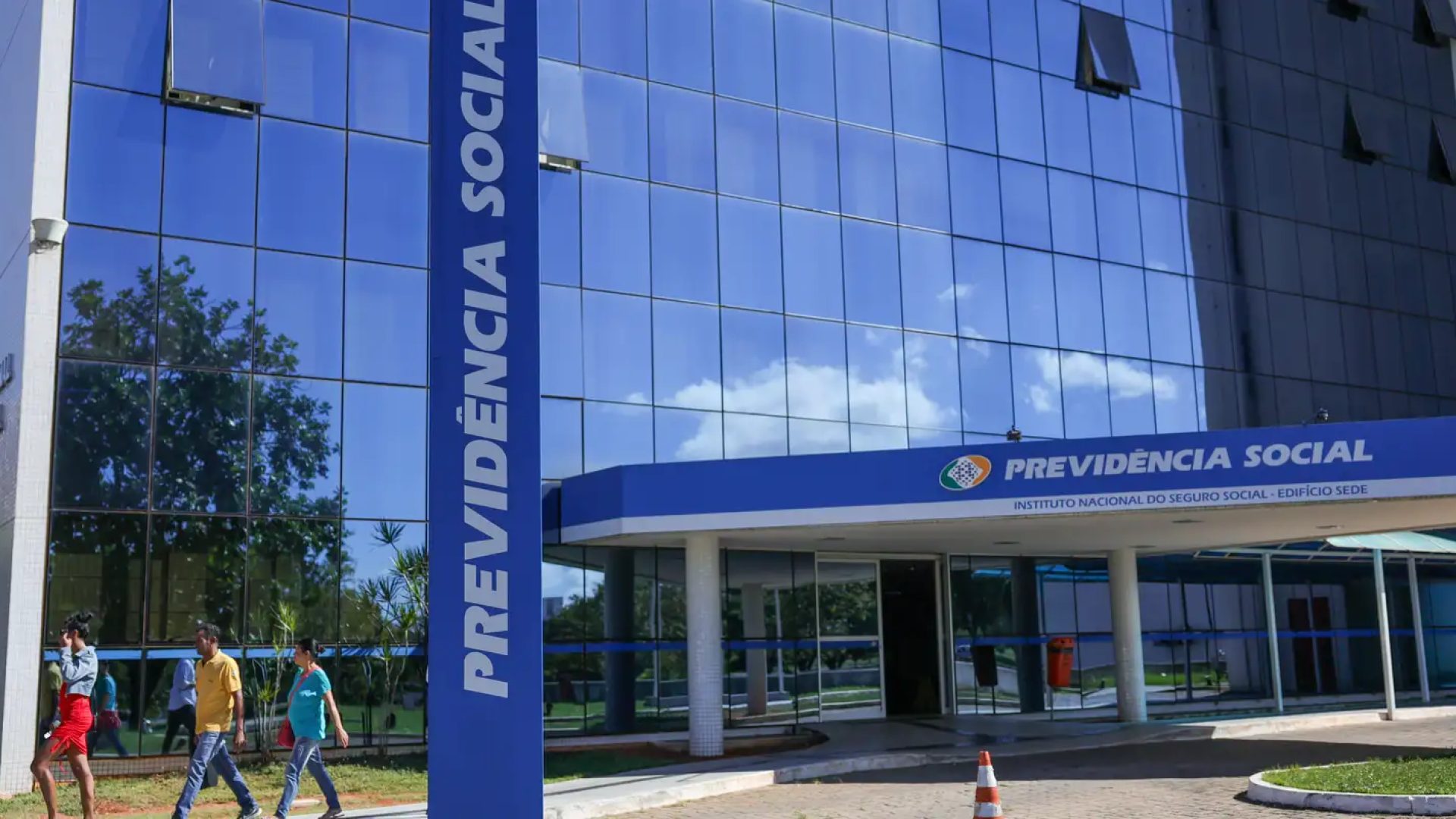 Governo prorroga até março prazo para pedido de ressarcimento do INSS