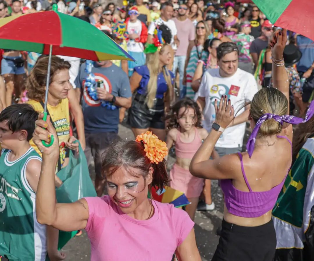 Galinho de Brasília honra a tradição do frevo e a paixão pelo futebol