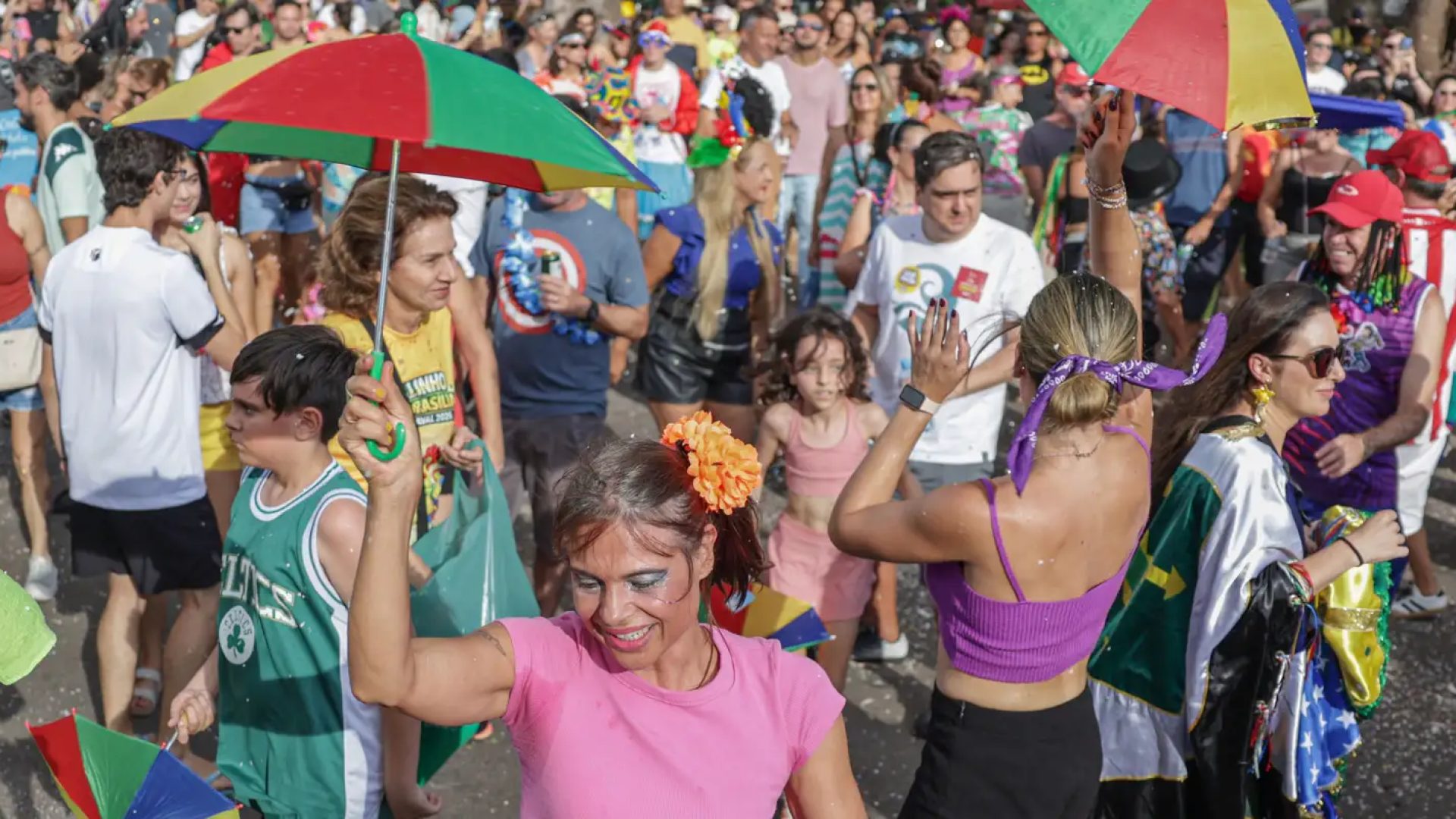 Galinho de Brasília honra a tradição do frevo e a paixão pelo futebol
