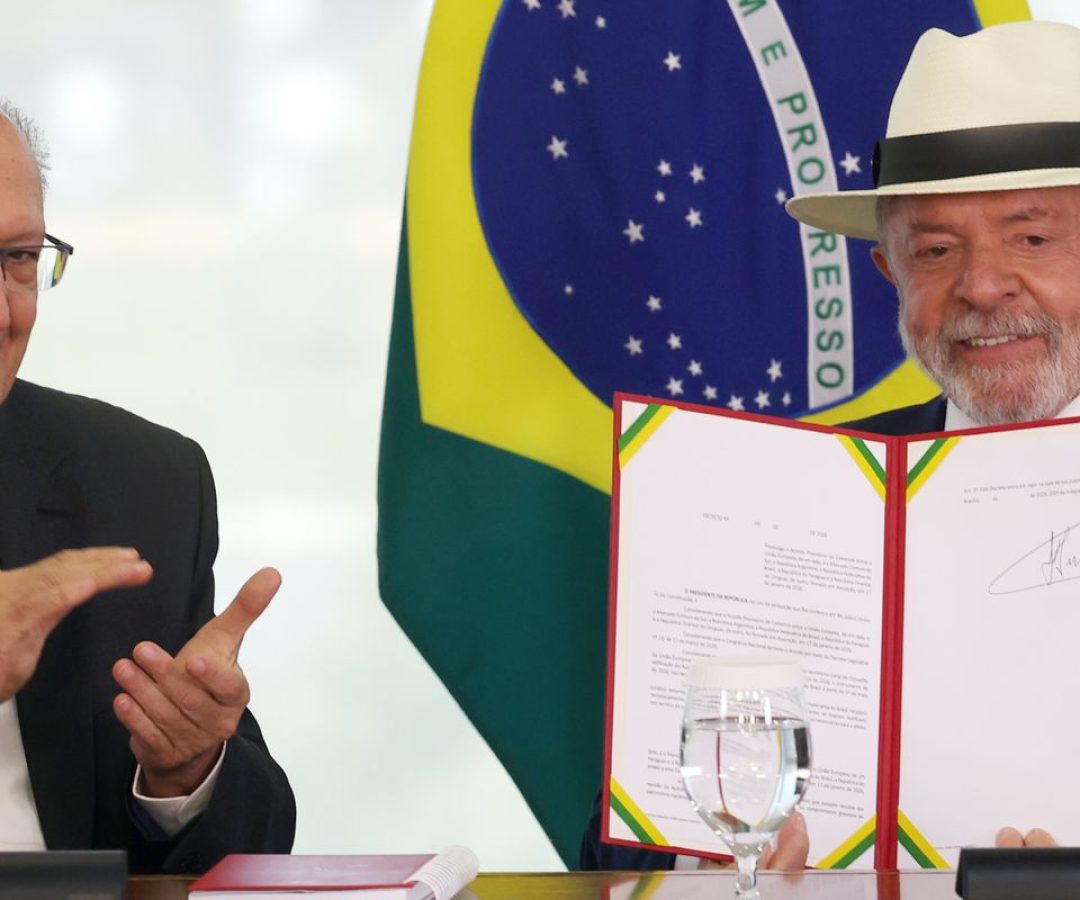 Lula assina decreto que promulga acordo UE-Mercosul