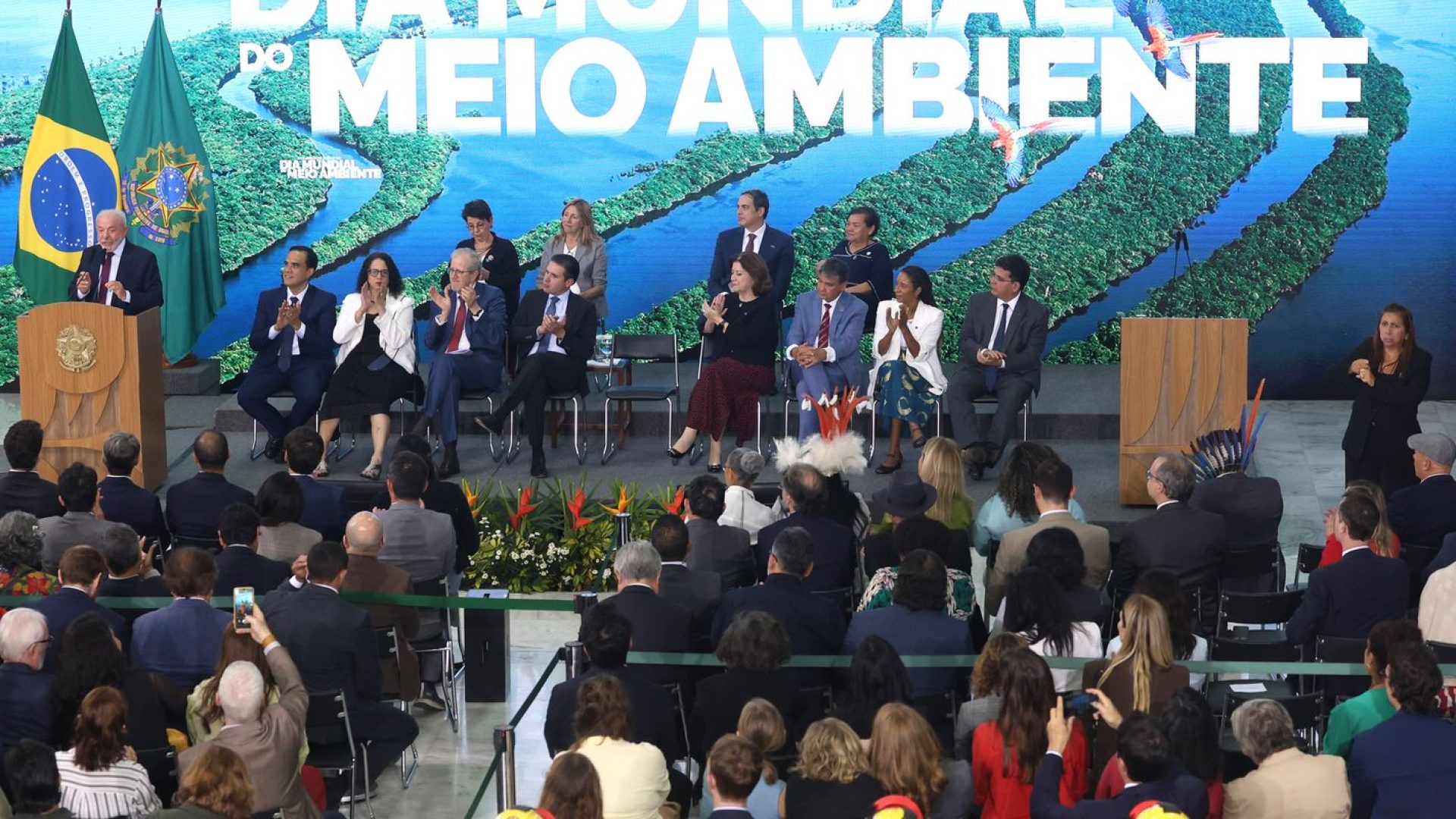 Governo amplia proteção ambiental e prepara recuperação de florestas