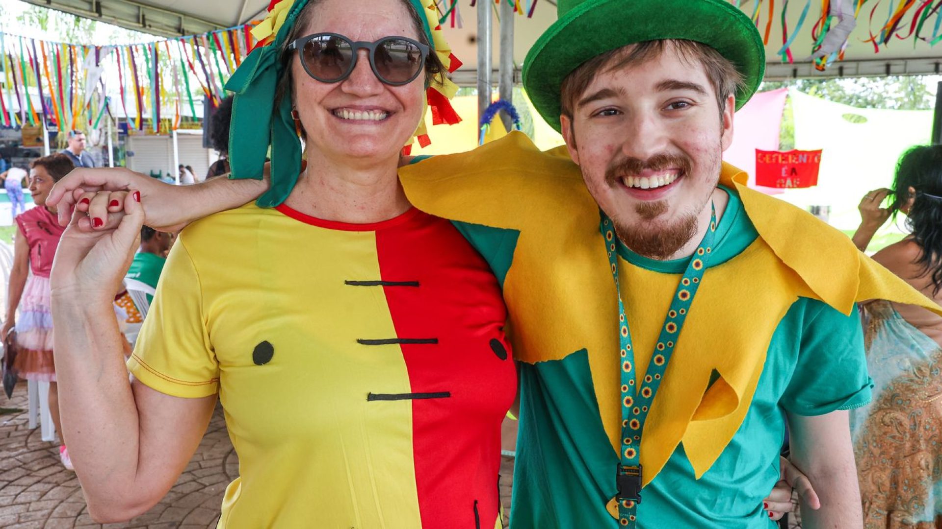 Bloco de Brasília faz carnaval acessível para pessoas com deficiência