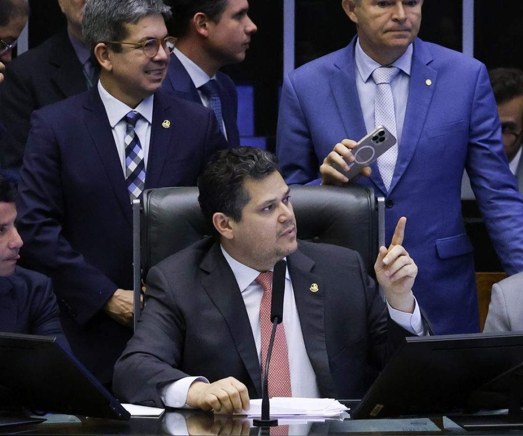 Congresso aprova crédito de R$ 42 bi para Previdência e Bolsa Família