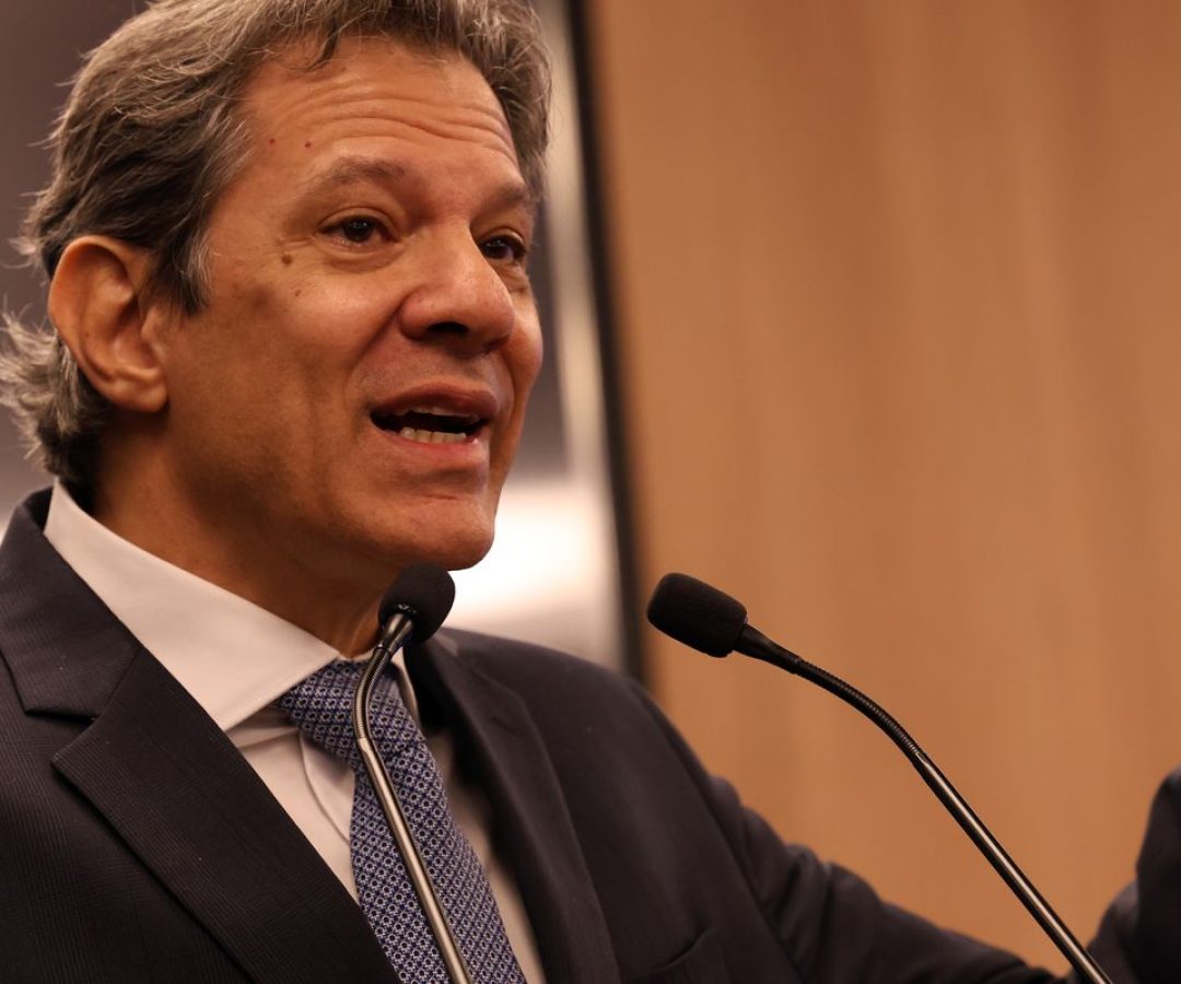 Em carta ao FMI, Haddad pede taxação de super-ricos e transição verde