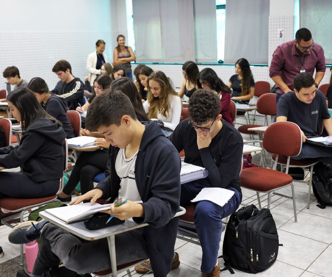 Governo de SP quer mudar forma de distribuir recursos para a educação