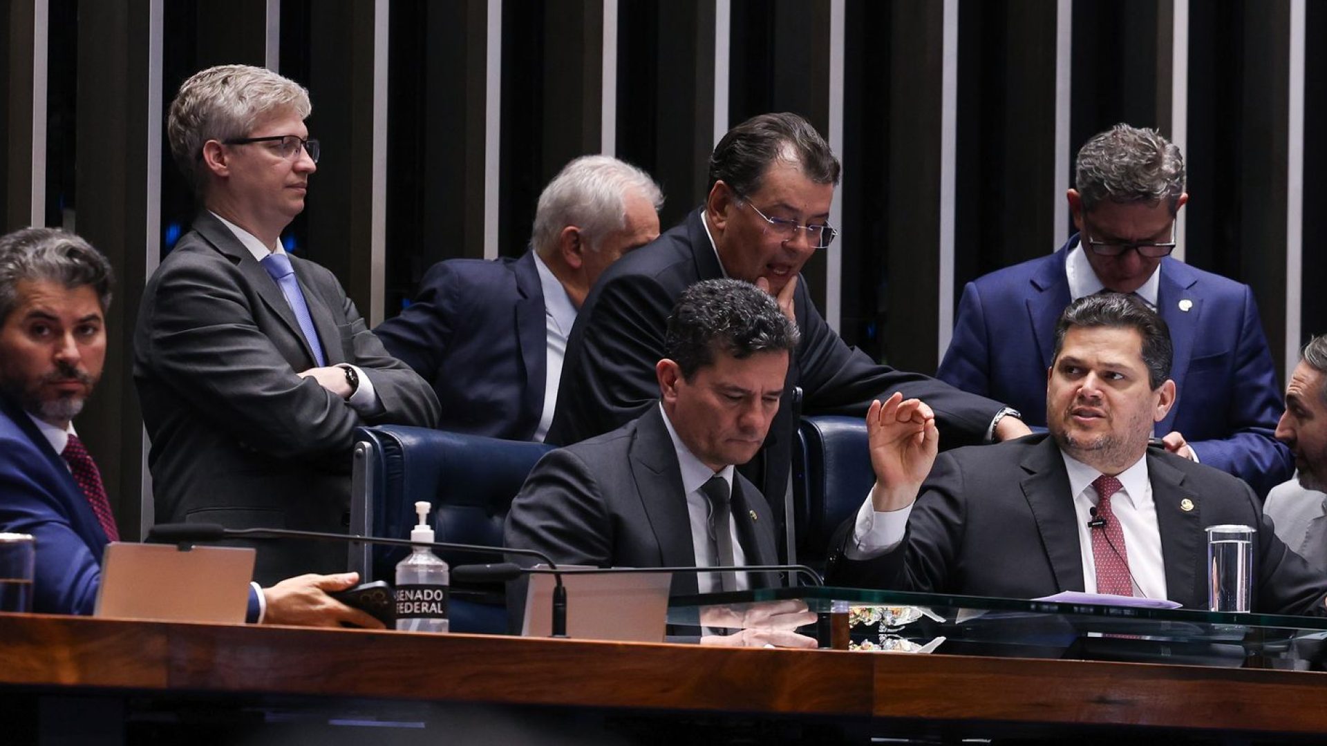 Senado aprova uso do Fundo do Pré-Sal para dívidas do agro