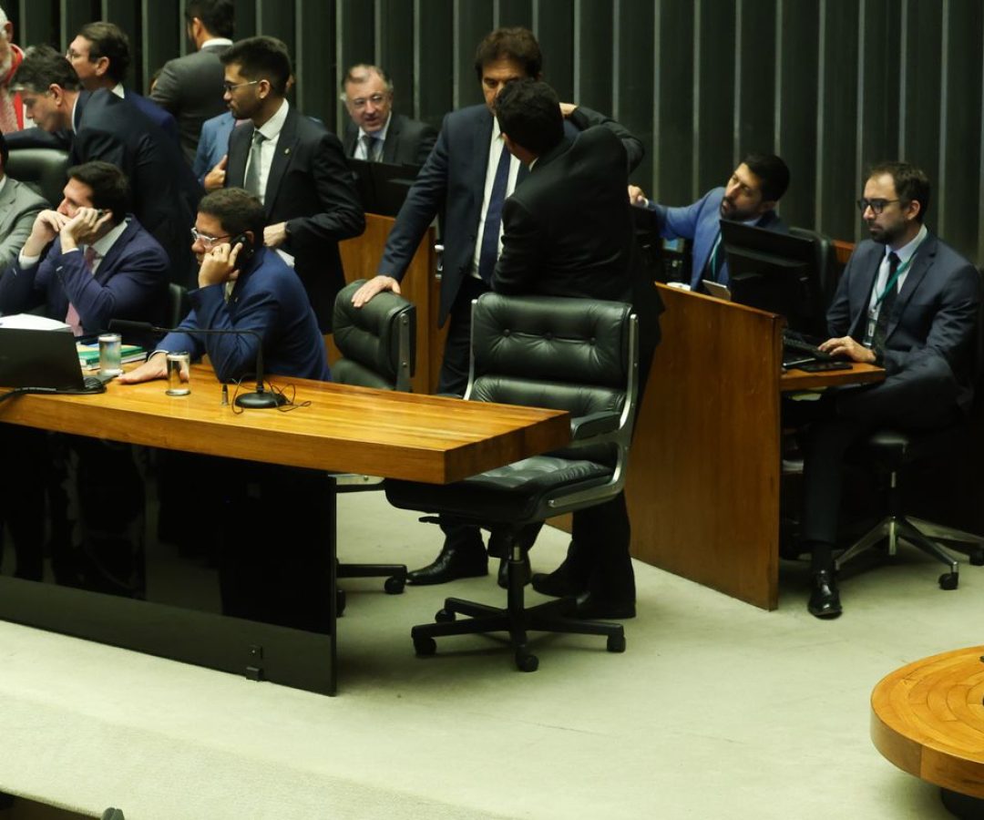 Câmara aprova em segundo turno PEC da Segurança Pública