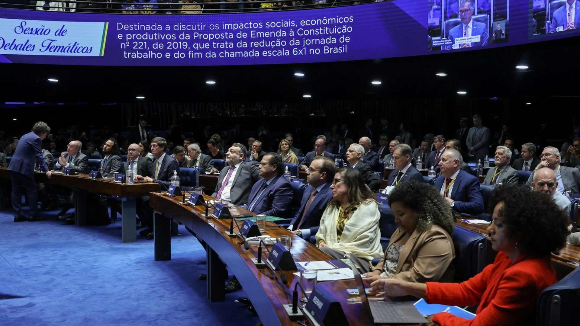 Empresários atacam PEC 6x1 no Senado; sindicatos e governo defendem