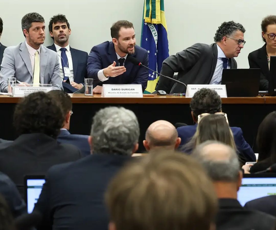 Durigan diz ser contra qualquer compensação ao fim da escala 6x1