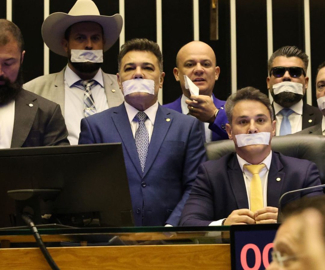 Conselho de Ética abre processo contra deputados envolvidos em motim