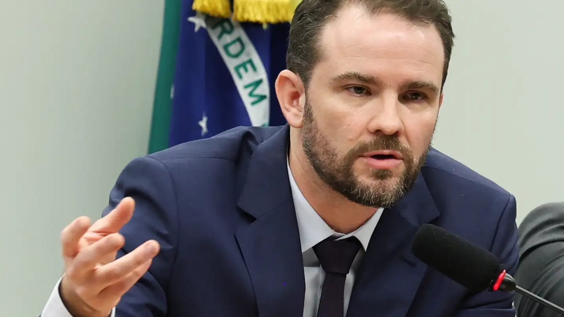 Durigan defende que Brasil deve ampliar comércio exterior