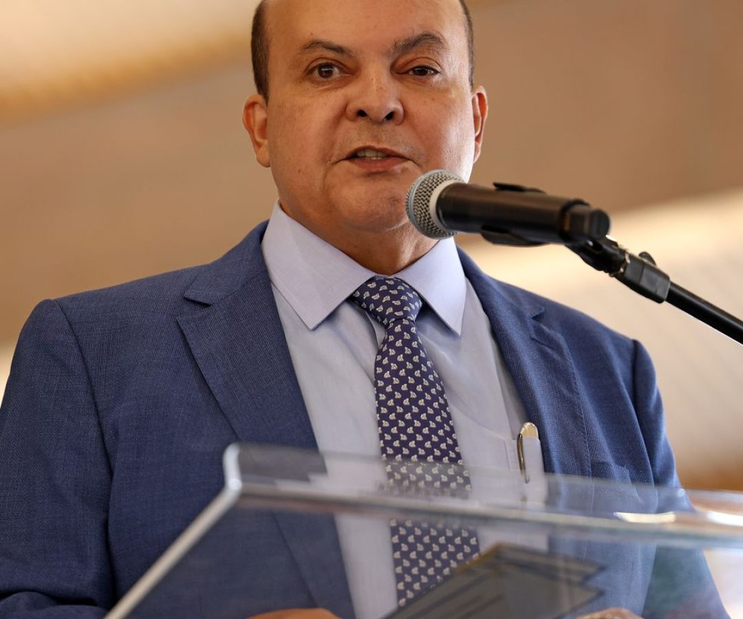 Oposição no DF pede impeachment de Ibaneis após citação por Vorcaro