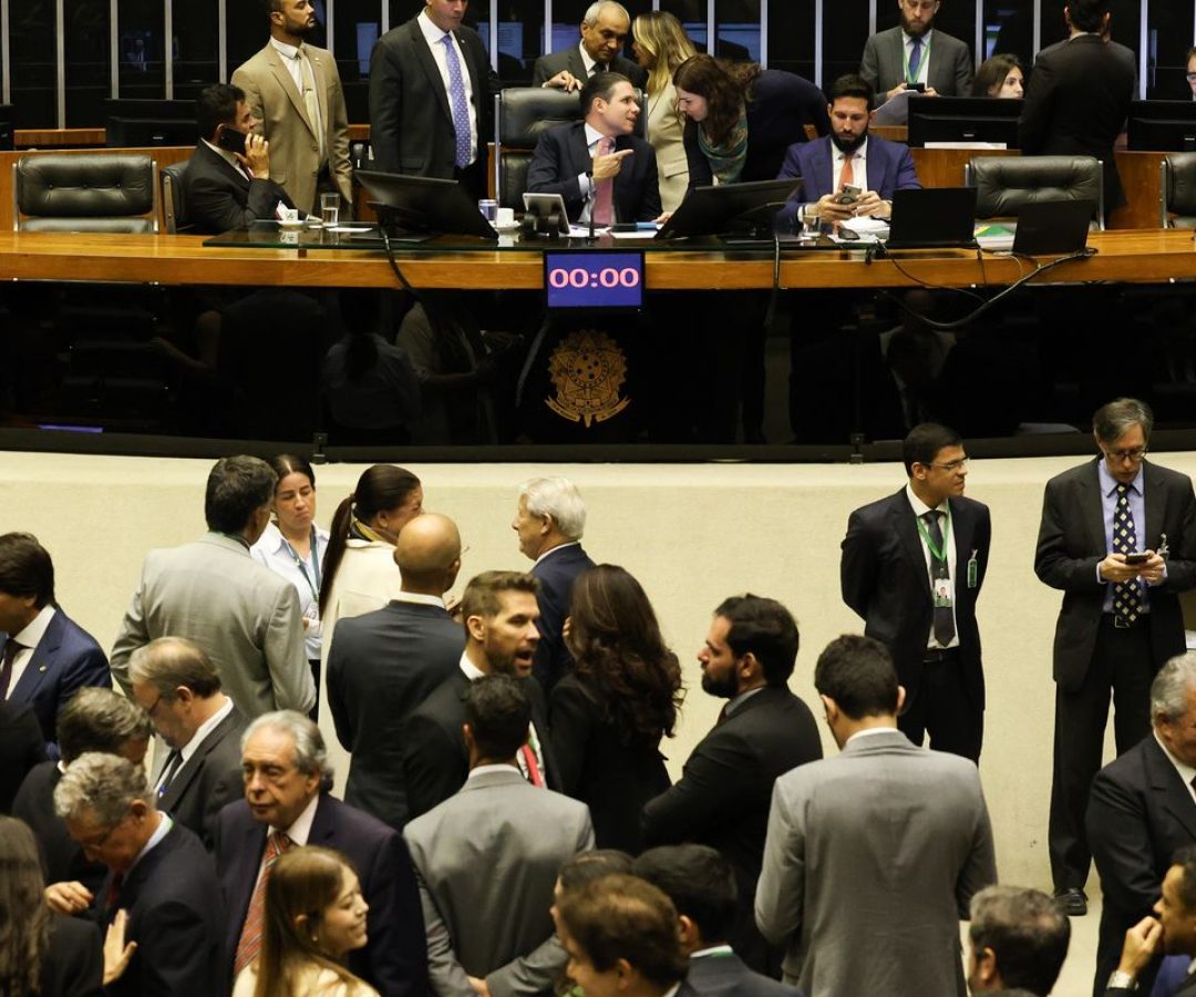 Câmara aprova ampliação gradual da licença-paternidade