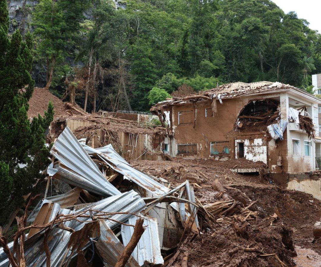 Lula deve sobrevoar áreas afetadas pelas chuvas em MG neste sábado 