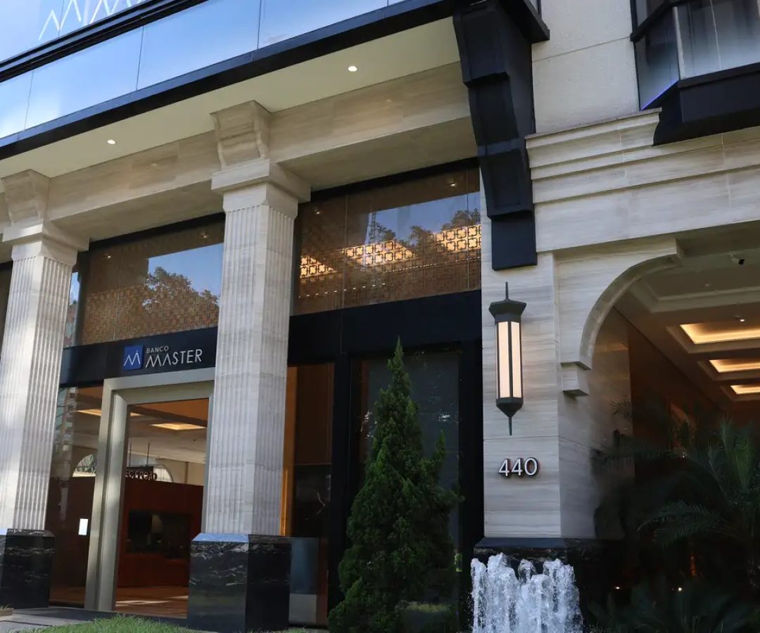 Toffoli envia material apreendido no caso Master para análise da PGR