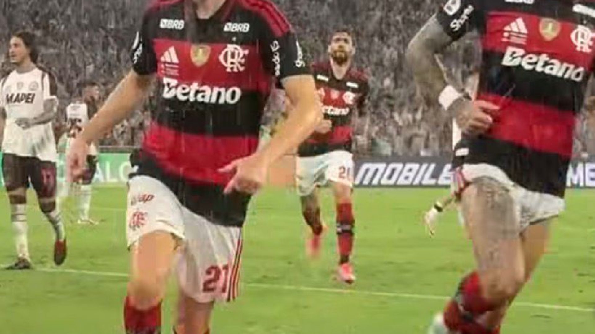 Humilhação no Maracanã: O dia em que o orçamento de Série B do Lanús destruiu a empáfia do Flamengo