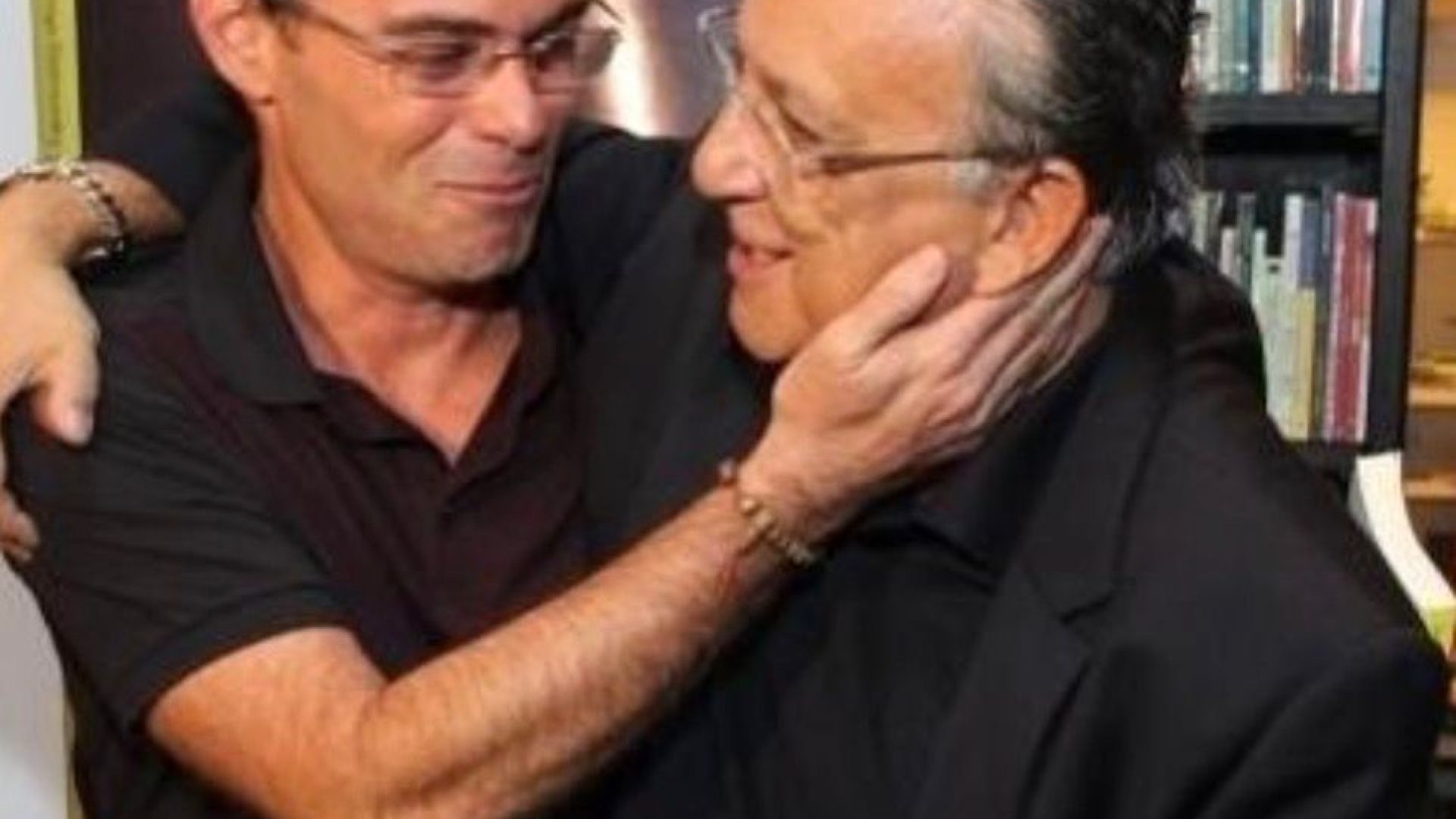 Galvão cai de verdade, Tino está “desempregado” de brincadeira e a internet enlouquece