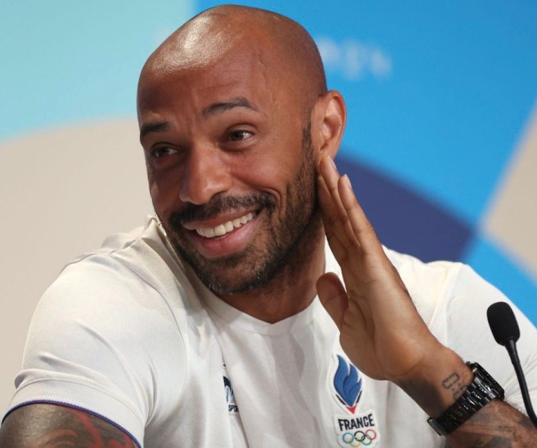 Todo mundo adorou PSG 5×4 Bayern, menos o ex-astro Therry Henry: “Uma pelada de rua…”