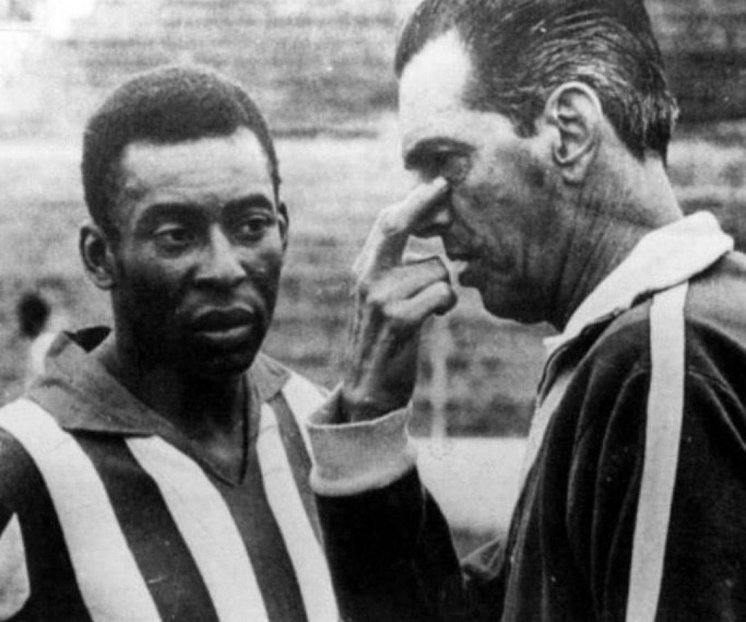 Pelé desmonta a tese da Netflix sobre João Saldanha em outro documentário da própria Netflix