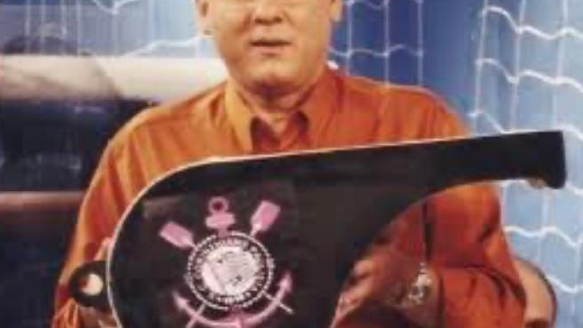 Do apito amigo ao VAR inimigo: Corinthians troca de papel na era tecnológica