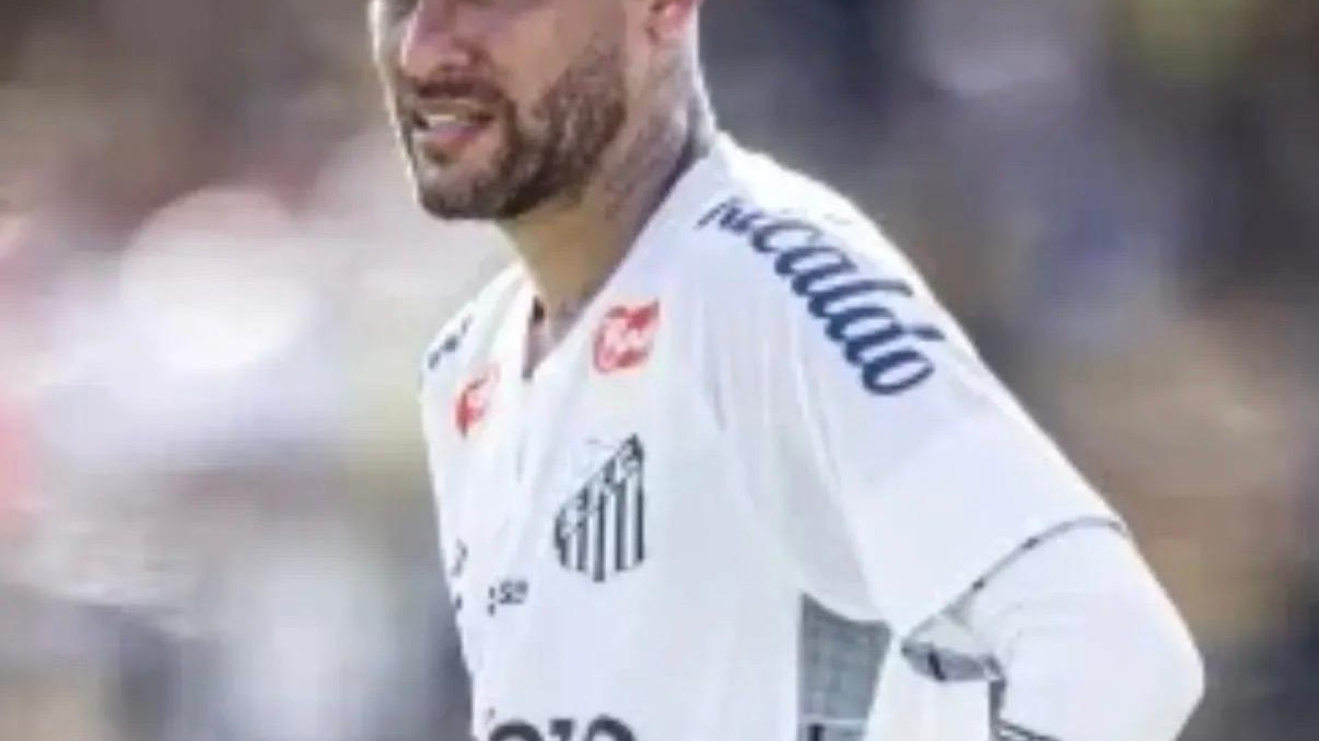 Mesmo com freio nas redes, Santos dispara e lidera crescimento digital do futebol brasileiro
