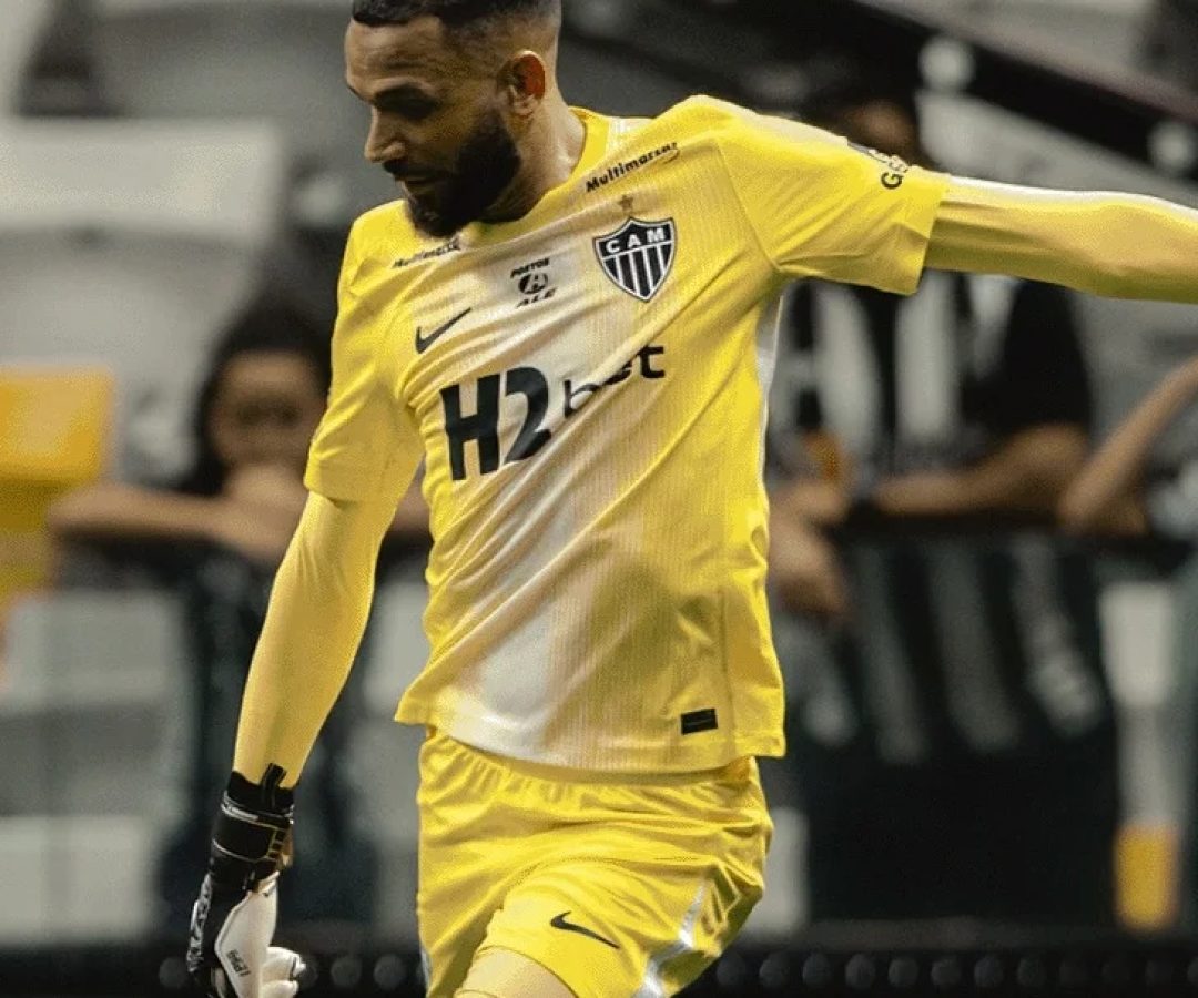 Everson brilha, Atlético-MG afunda Internacional e desencanta no Brasileirão