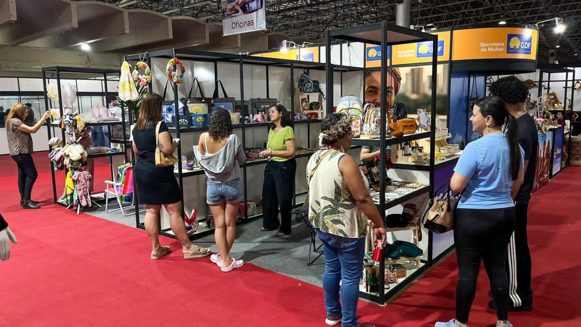 Mulheres do DF expõem artesanato no 21º Salão de Brasília