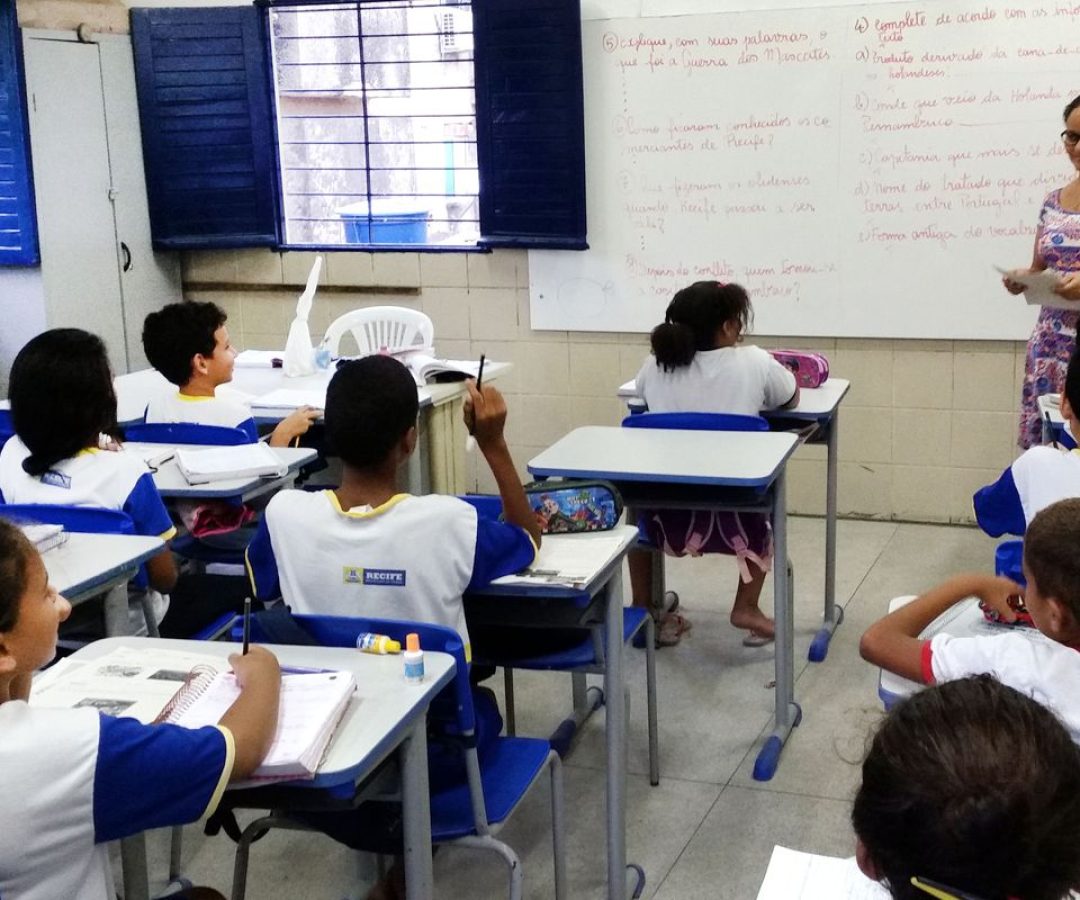 Escolas terão conteúdos de prevenção à violência contra a mulher