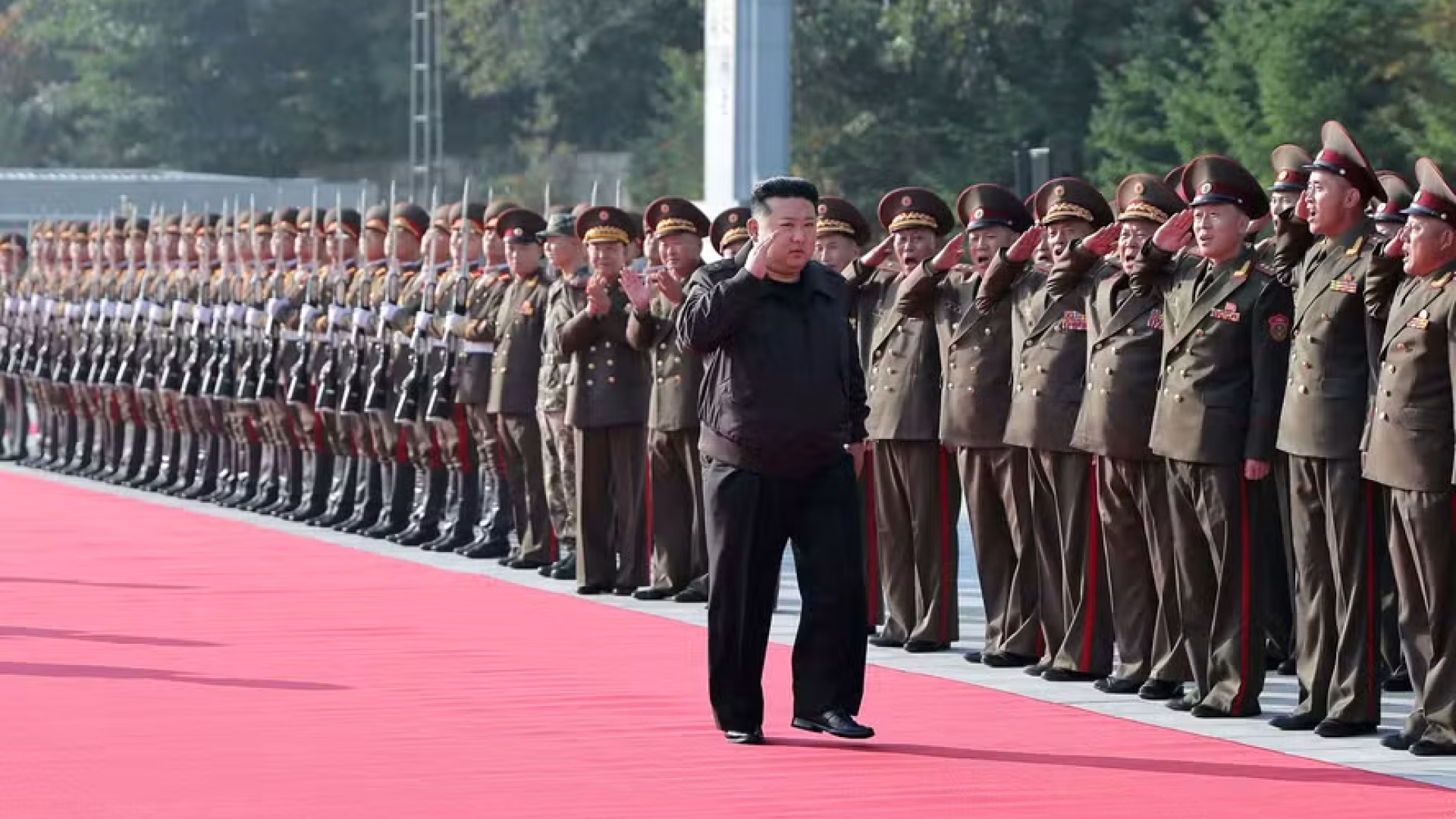 Kim Jong-un prepara desfile para ostentar poder militar da Coreia do Norte