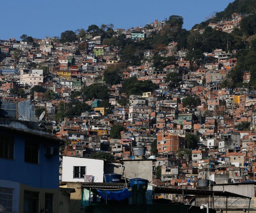 Projeto de turismo em favelas do Rio prepara rota especial para a Copa