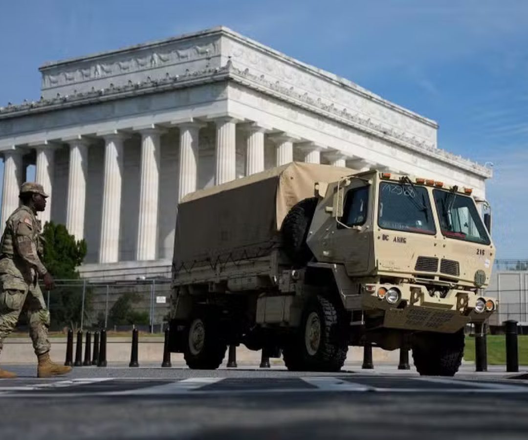 112013697-washington-dc-august-14-a-national-guard-vehicle-is-parked-near-the-lincoln-memorial.jpg
