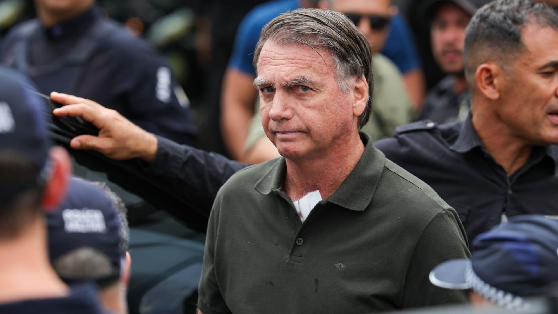 PGR envia ao Supremo parecer favorável à cirurgia de Bolsonaro