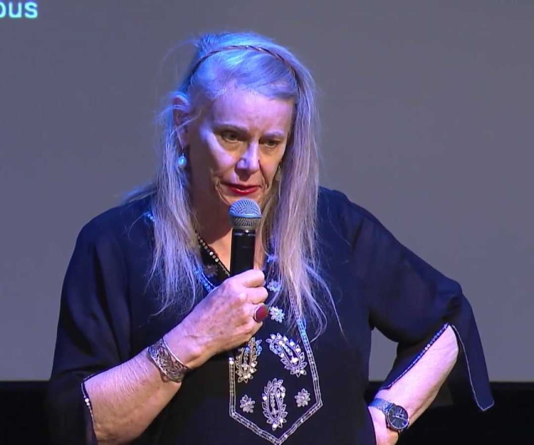 Boa sorte ao país que taxar bilionários, ironiza Deirdre McCloskey