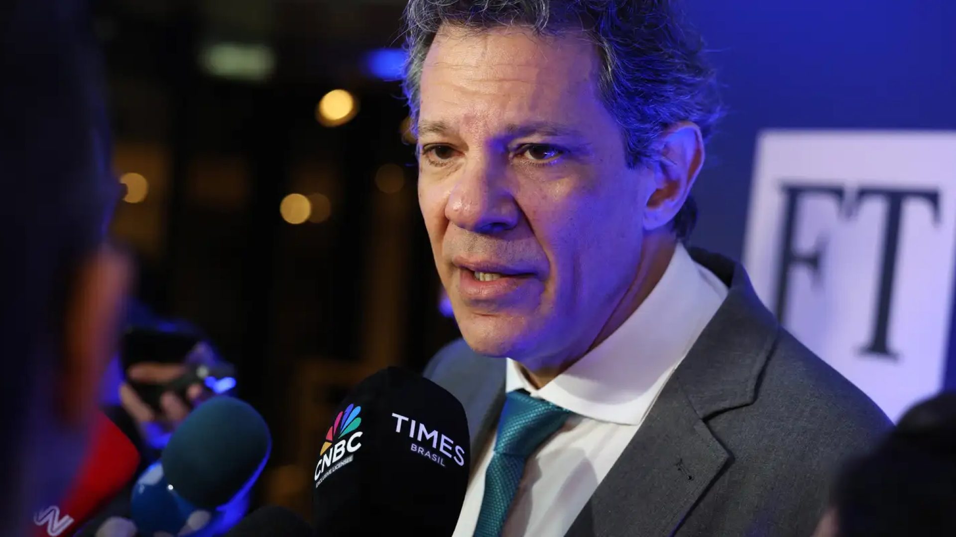 “Dia muito importante para o Brasil”, diz Haddad sobre isenção do IR