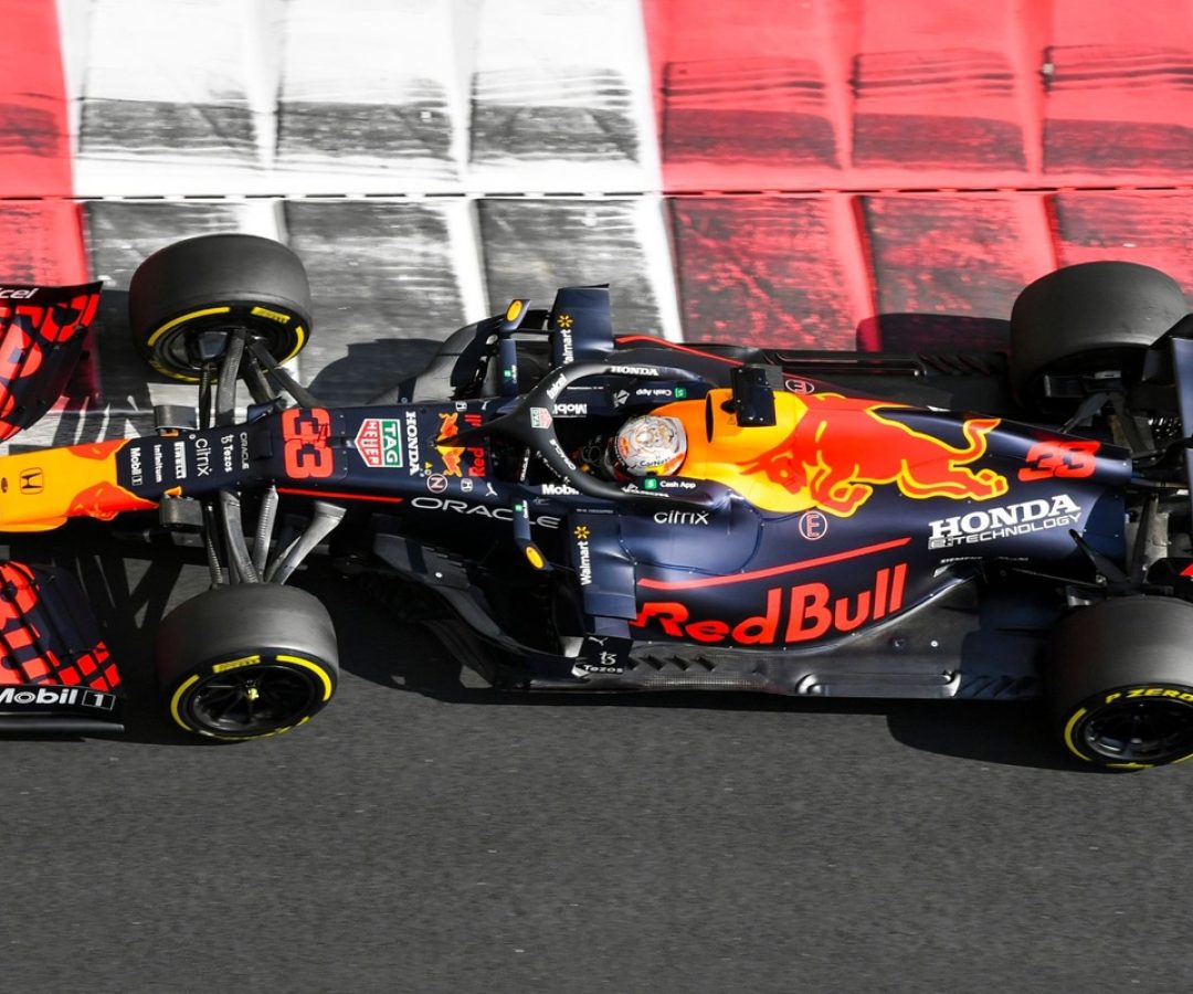 Verstappen planeja 'abandonar' número 33 em 2026; entenda
