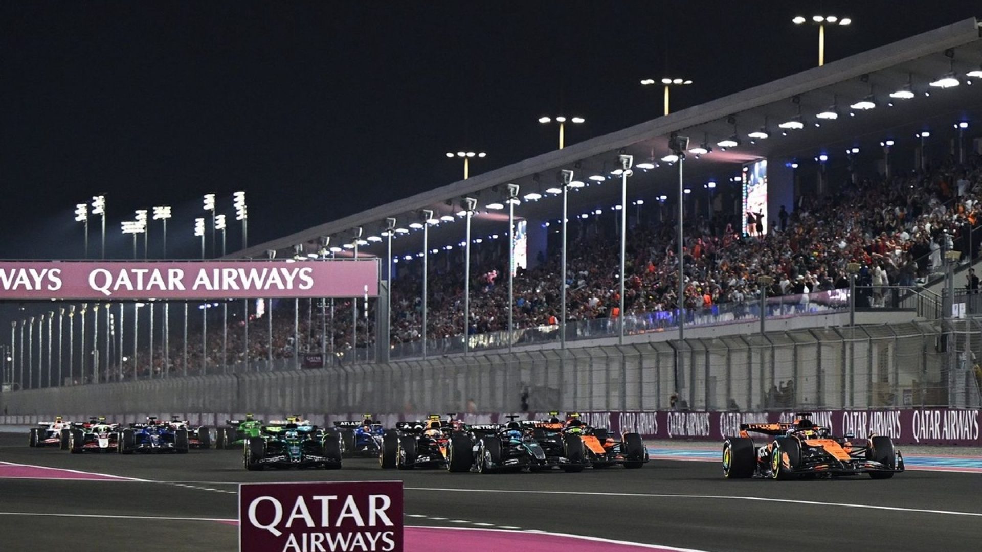 <div class="ms-item__thumb ">
    
<picture class="ms-item__picture ">
                        <source type="image/webp" srcset="https://cdn-6.motorsport.com/images/amp/2Qe8exJ2/s200/oscar-piastri-mclaren.webp 200w, https://cdn-6.motorsport.com/images/amp/2Qe8exJ2/s300/oscar-piastri-mclaren.webp 300w, https://cdn-6.motorsport.com/images/amp/2Qe8exJ2/s400/oscar-piastri-mclaren.webp 400w, https://cdn-6.motorsport.com/images/amp/2Qe8exJ2/s500/oscar-piastri-mclaren.webp 500w, https://cdn-6.motorsport.com/images/amp/2Qe8exJ2/s600/oscar-piastri-mclaren.webp 600w, https://cdn-6.motorsport.com/images/amp/2Qe8exJ2/s700/oscar-piastri-mclaren.webp 700w, https://cdn-6.motorsport.com/images/amp/2Qe8exJ2/s800/oscar-piastri-mclaren.webp 800w, https://cdn-6.motorsport.com/images/amp/2Qe8exJ2/s900/oscar-piastri-mclaren.webp 900w, https://cdn-6.motorsport.com/images/amp/2Qe8exJ2/s1000/oscar-piastri-mclaren.webp 1000w, https://cdn-6.motorsport.com/images/amp/2Qe8exJ2/s1100/oscar-piastri-mclaren.webp 1100w, https://cdn-6.motorsport.com/images/amp/2Qe8exJ2/s1200/oscar-piastri-mclaren.webp 1200w" sizes="200px"></source>
                    <source type="image/jpeg" srcset="https://cdn-6.motorsport.com/images/amp/2Qe8exJ2/s200/oscar-piastri-mclaren.jpg 200w, https://cdn-6.motorsport.com/images/amp/2Qe8exJ2/s300/oscar-piastri-mclaren.jpg 300w, https://cdn-6.motorsport.com/images/amp/2Qe8exJ2/s400/oscar-piastri-mclaren.jpg 400w, https://cdn-6.motorsport.com/images/amp/2Qe8exJ2/s500/oscar-piastri-mclaren.jpg 500w, https://cdn-6.motorsport.com/images/amp/2Qe8exJ2/s600/oscar-piastri-mclaren.jpg 600w, https://cdn-6.motorsport.com/images/amp/2Qe8exJ2/s700/oscar-piastri-mclaren.jpg 700w, https://cdn-6.motorsport.com/images/amp/2Qe8exJ2/s800/oscar-piastri-mclaren.jpg 800w, https://cdn-6.motorsport.com/images/amp/2Qe8exJ2/s900/oscar-piastri-mclaren.jpg 900w, https://cdn-6.motorsport.com/images/amp/2Qe8exJ2/s1000/oscar-piastri-mclaren.jpg 1000w, https://cdn-6.motorsport.com/images/amp/2Qe8exJ2/s1100/oscar-piastri-mclaren.jpg 1100w, https://cdn-6.motorsport.com/images/amp/2Qe8exJ2/s1200/oscar-piastri-mclaren.jpg 1200w" sizes="200px"></source>
            
    <img loading="lazy" width="200" height="133" class="ms-item__img ms-item__img--3_2 " src="https://cdn-6.motorsport.com/images/amp/2Qe8exJ2/s200/oscar-piastri-mclaren.jpg" alt="Q4 AO VIVO: Piastri reage e crava pole no Catar; veja debate">
    </picture>
    <div class="ms-item__thumb-info">
        <p class="ms-item__thumb-title">
            Q4 AO VIVO: Piastri reage e crava pole no Catar; veja debate        </p>
    </div>

    <div class="ms-item__thumb-info-top">
        
                    
<div class="msnt-badge font-secondary font-bold inline-flex uppercase items-center gap-1 msnt-badge--default msnt-badge--sm -skew-x-3 ms-item__thumb-series !hidden">
    
    <span class="skew-x-3 -mt-0.5">Fórmula 1</span>
</div>            </div>

    
    </div>    
    
    <div class="ms-item__info">
        <div class="ms-item__info-top">
            <div class="ms-item__info-conditional ms-item__info-conditional--prime">
                            </div>

                                                <span class="ms-item__series ms-item__series--ultra-short">F1</span>
                
                <span class="ms-item__series ms-item__series--title">Fórmula 1</span>
            
                            <div class="ms-item__info-conditional">
                                    </div>
            
            <span class="ms-item__icon--trending" data-count-type="trending">
                <svg>
                    <use xlink:href="/design/dist/critical/icons/sprite-common-1-3d95249d302790eb176ee8318a65f93e.svg#ms-hot"></use>
                </svg>
            </span>

                        <time class="ms-item__date " datetime="2025-11-29T19:15:12Z">
                10 h            </time>
                    </div>

        
                <div class="ms-item__title">Q4 AO VIVO: Piastri reage e crava pole no Catar; veja debate</div>

        
            </div>