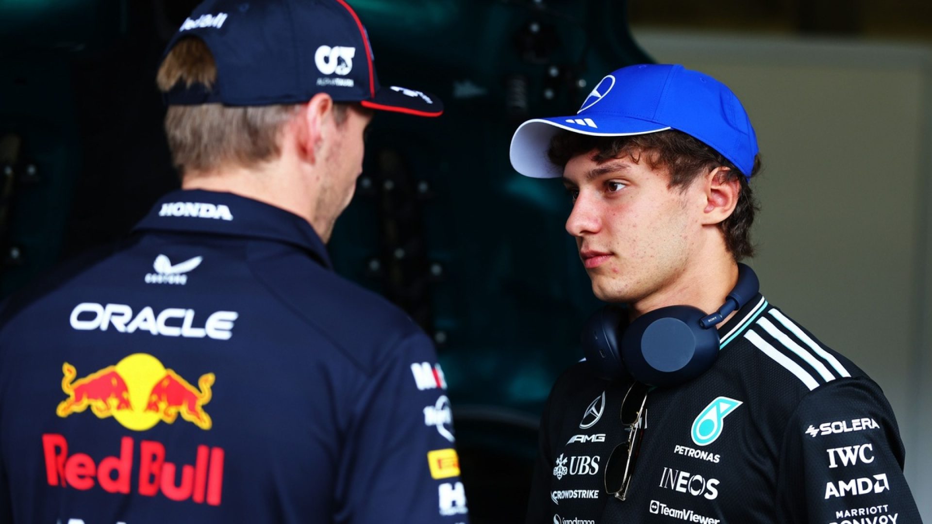 F1:Verstappen exigiu pedido de desculpas da RBR a Kimi, diz site