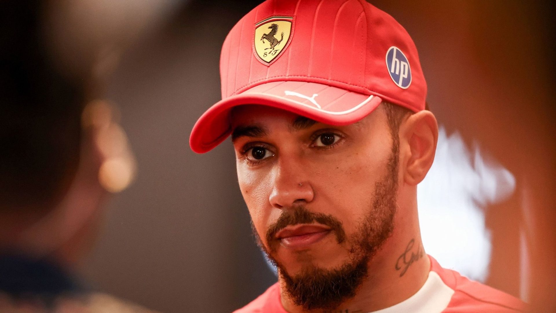 Hamilton descarta conversas sobre aposentadoria