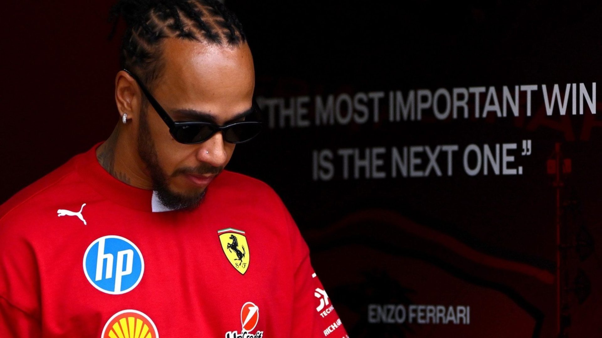 Ex-chefe da Ferrari: ''Dossiês' de Hamilton são "inúteis"'