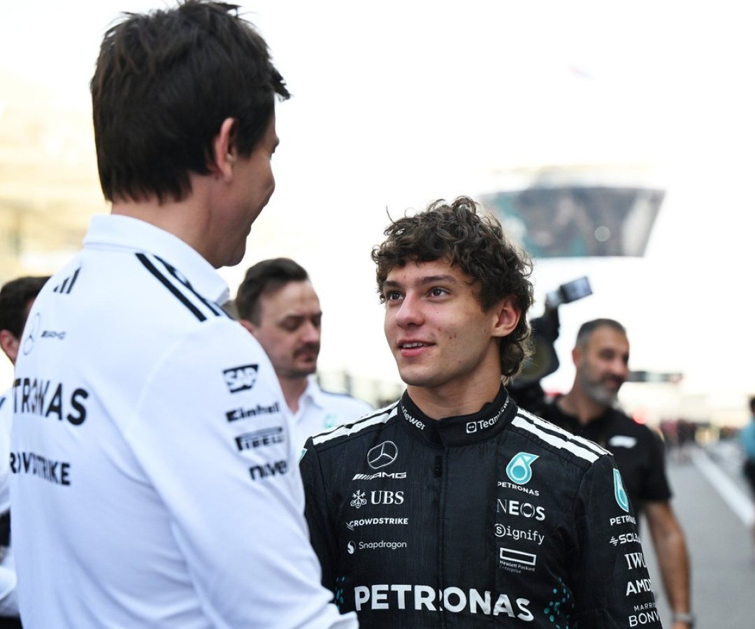 Wolff que não daria conta da pressão sofrida por Antonelli