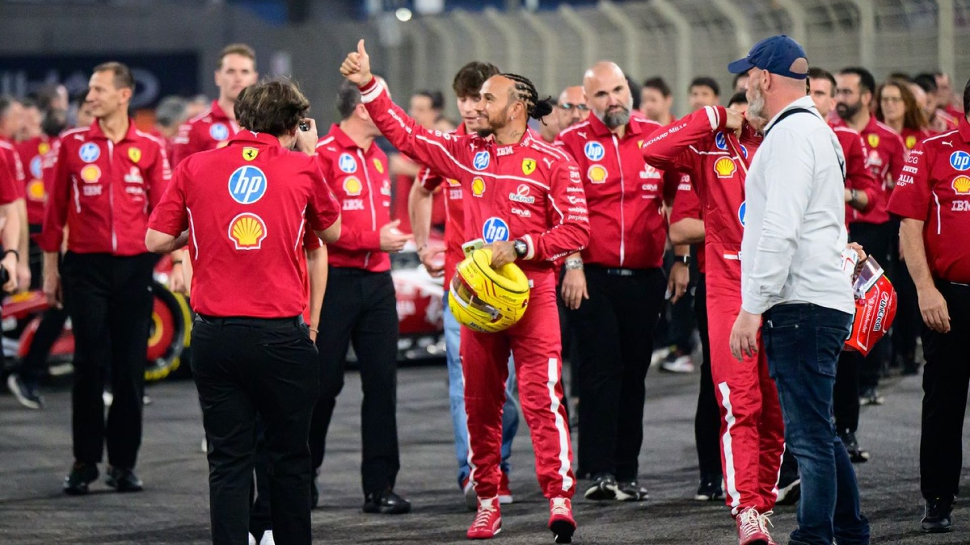 "De fora parece pior do que é", diz Ferrari sobre Hamilton