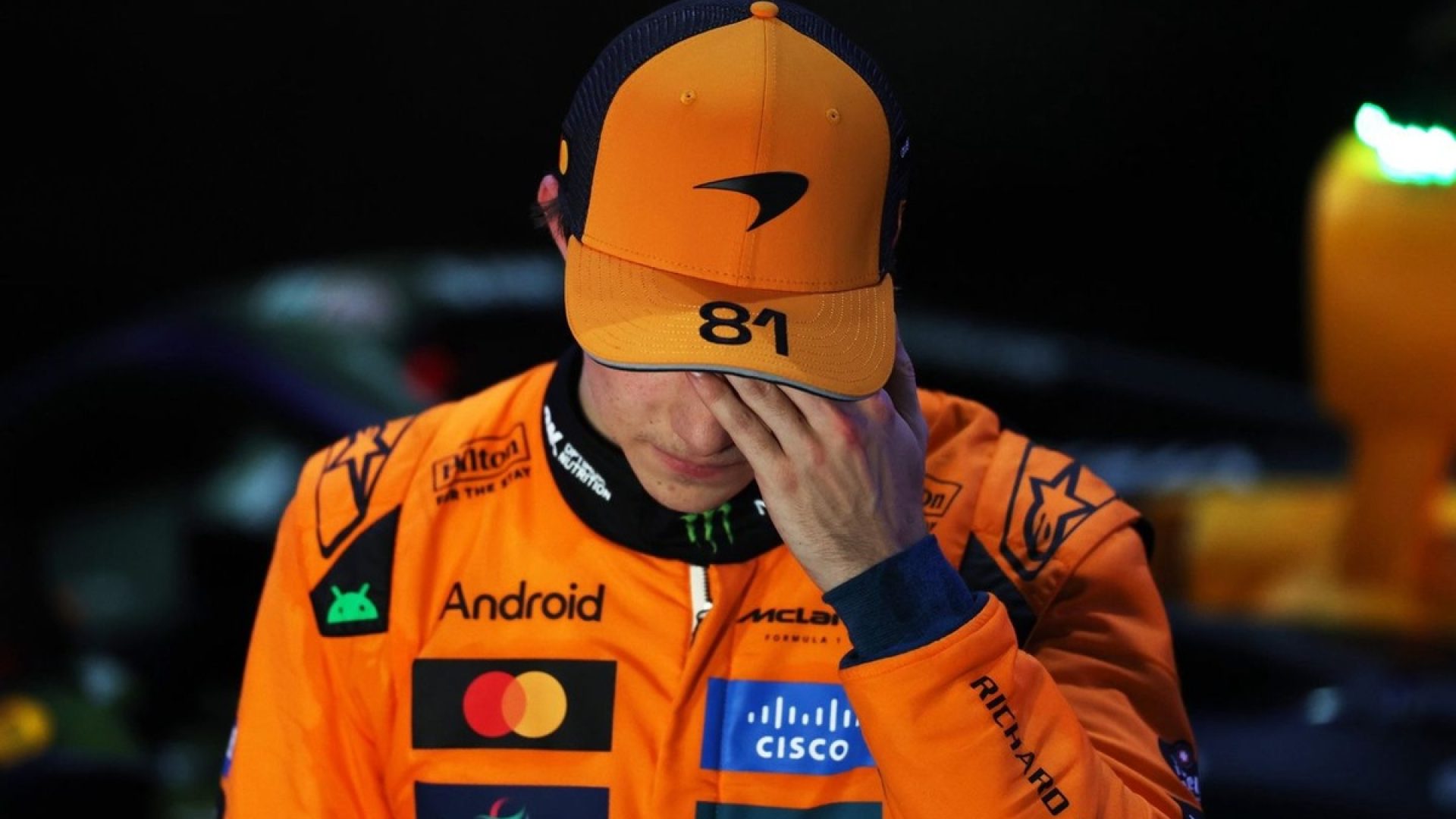 'Piastri está negociando para sair da McLaren', garante ex-F1