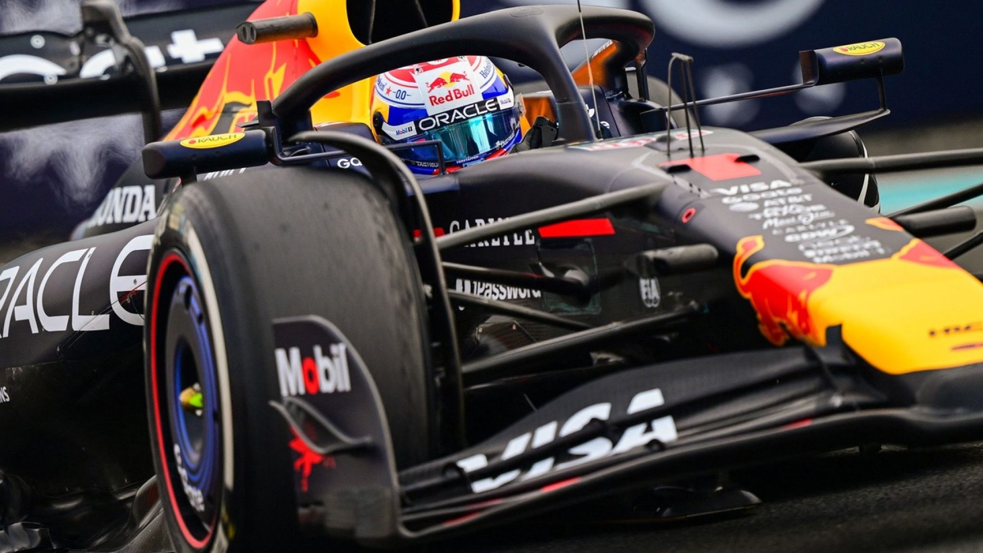 Engenheiros de Verstappen se demitem da Red Bull