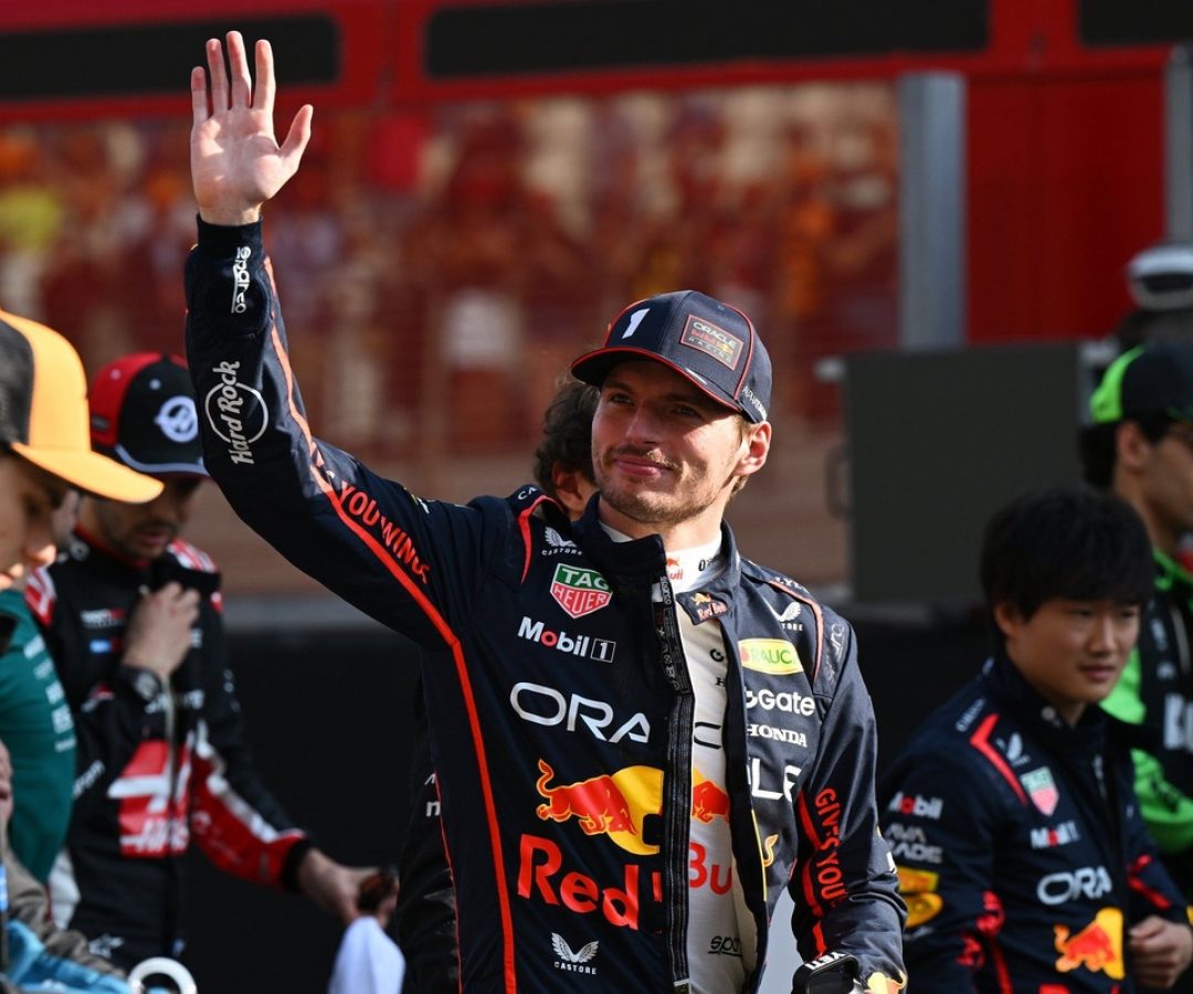 Quais cláusulas permitem saída de Verstappen da Red Bull?