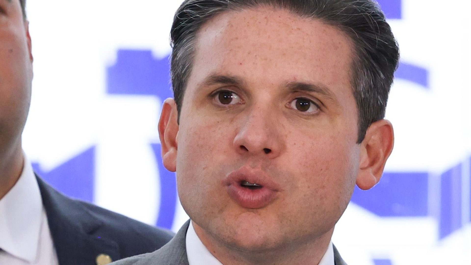 Motta cria comissão para analisar PEC da redução da escala 6X1