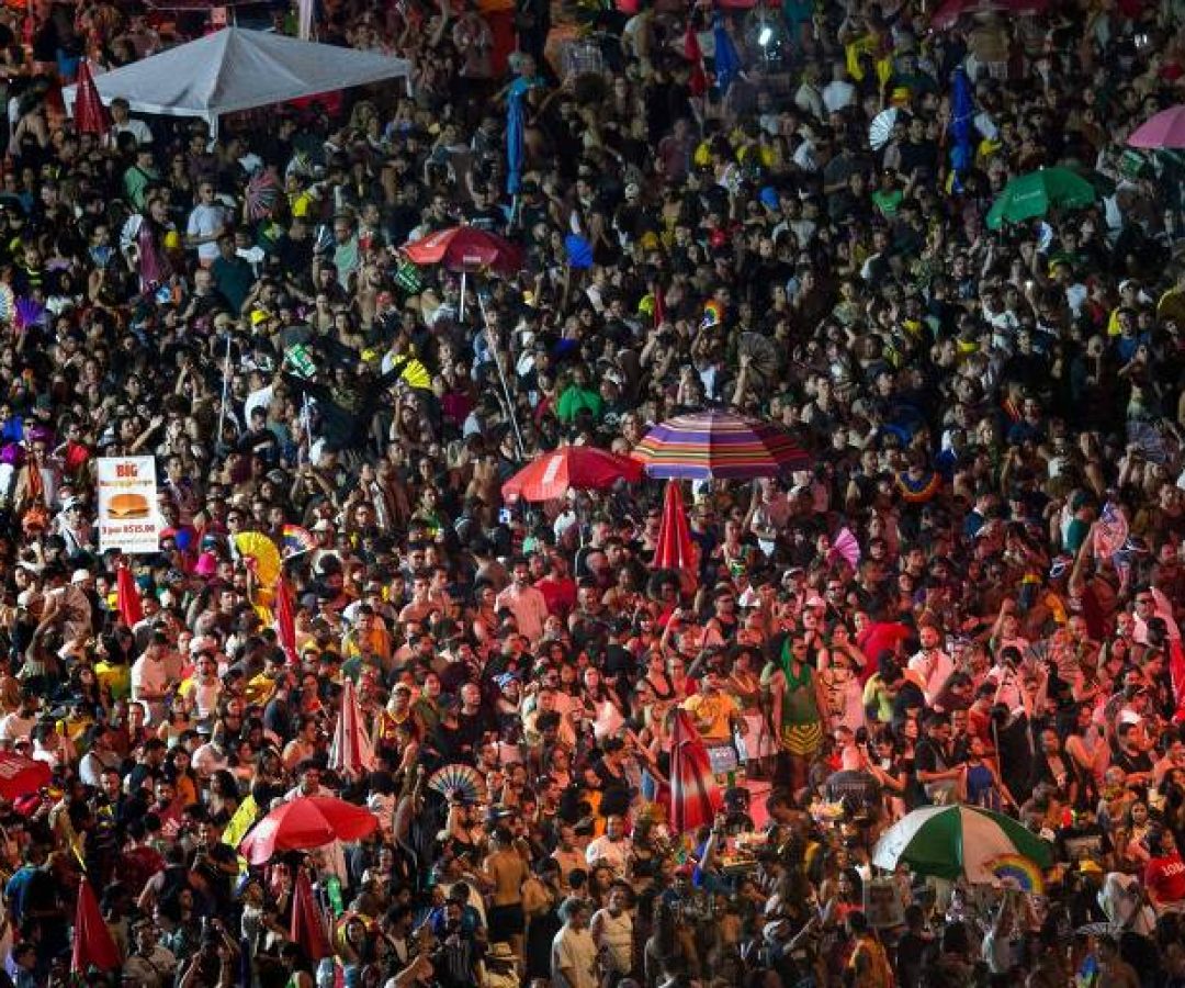A que horas começa o show da Shakira em Copacabana?