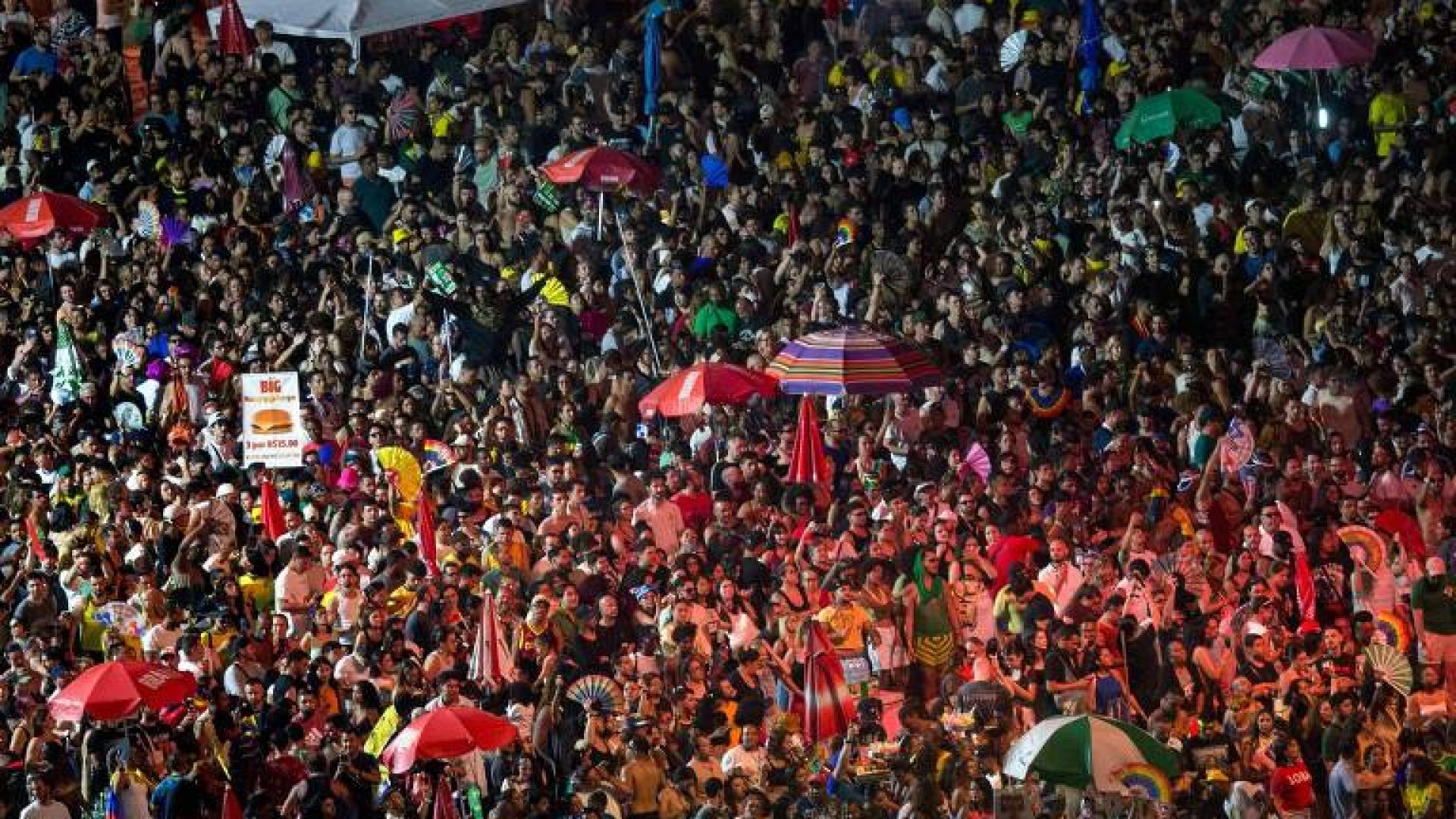 A que horas começa o show da Shakira em Copacabana?