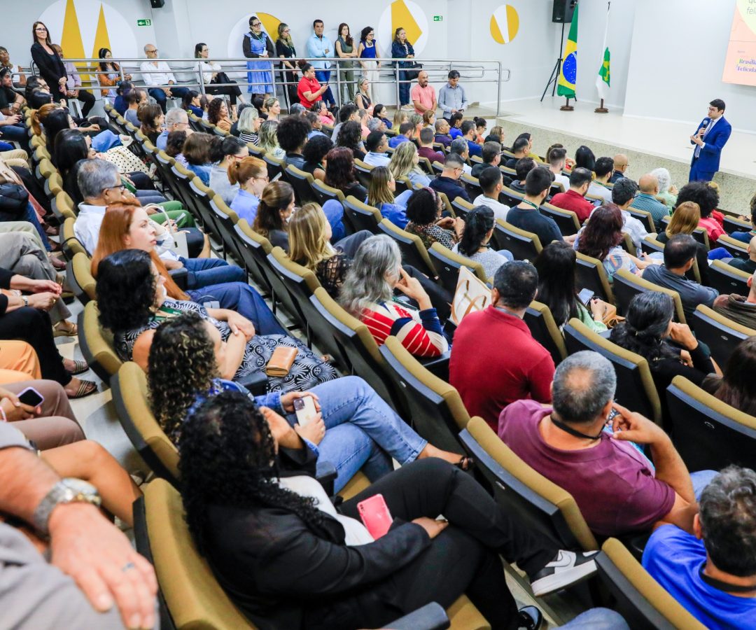 Palestra sobre Felicidade Interna Bruta mobiliza servidores do GDF