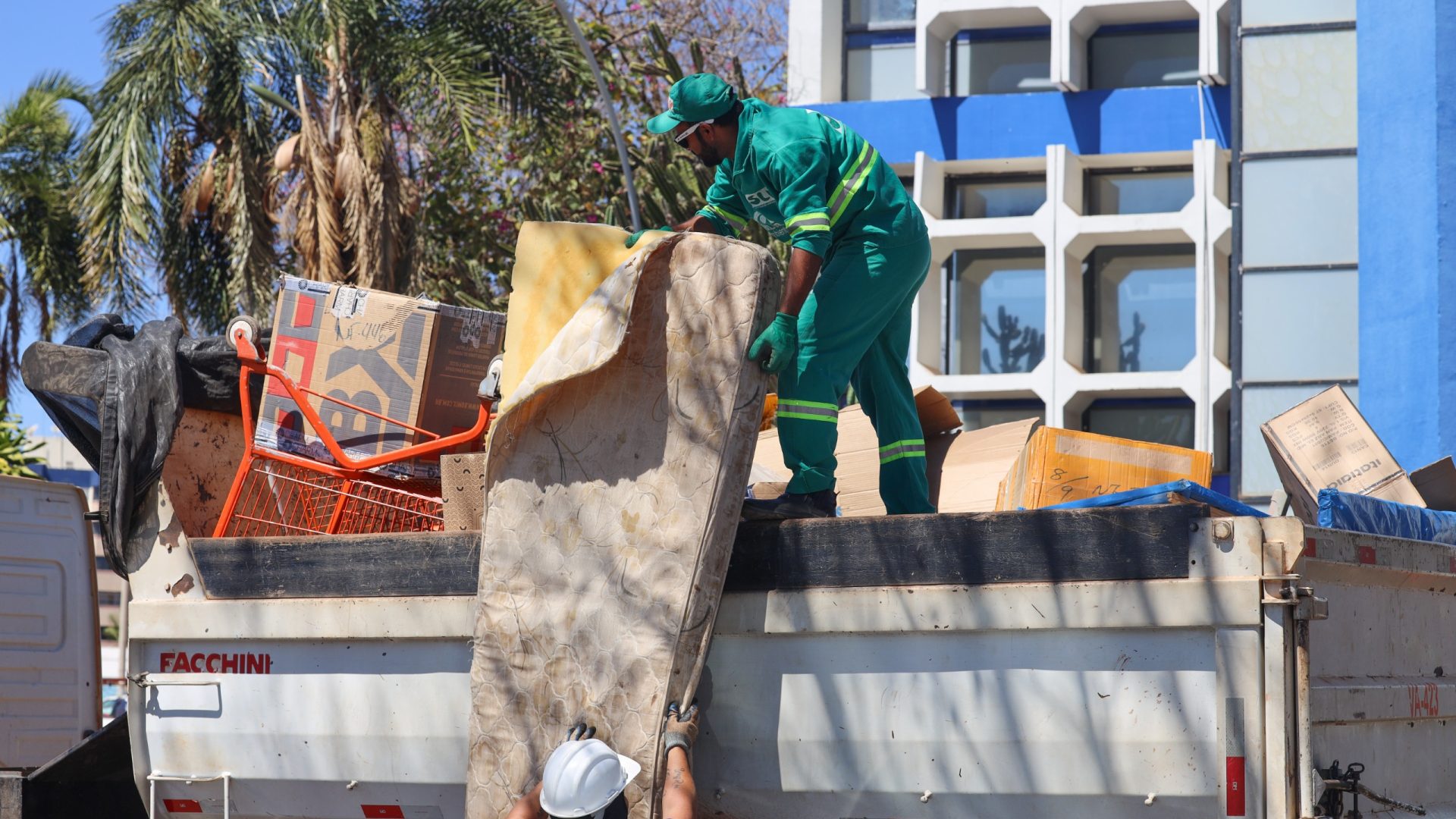 Casa Civil atende 68 pessoas em situação de rua no DF em operações semanais